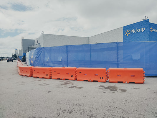 WATER BARRICADE